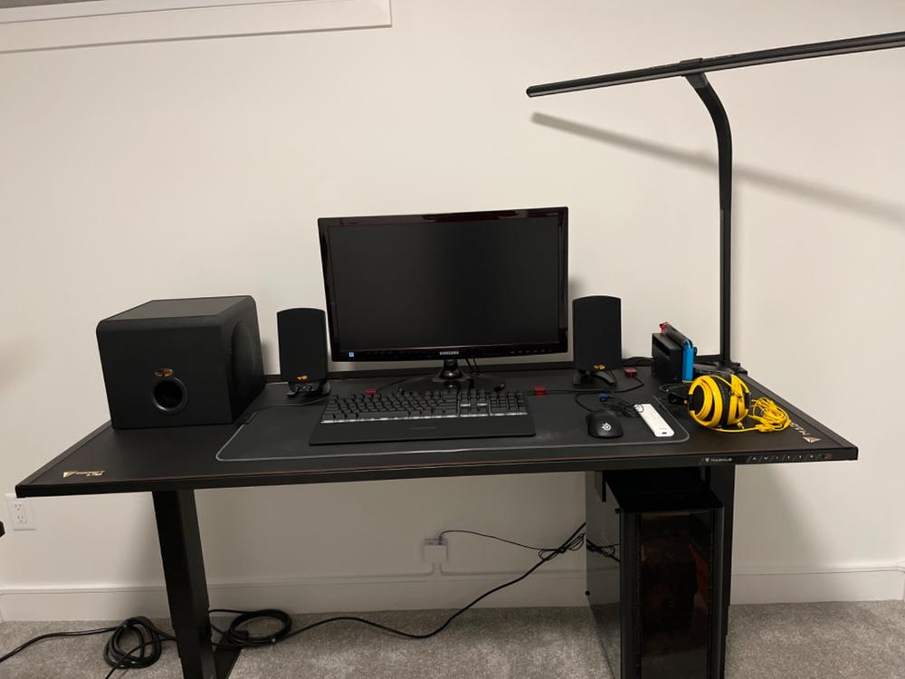 Secretlab Cable Management Bundle - Customer Photo From Alvin Nand