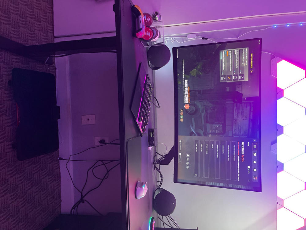 Secretlab Professional Footrest (CloudSwap™ Technology) - Customer Photo From Ryan Khan