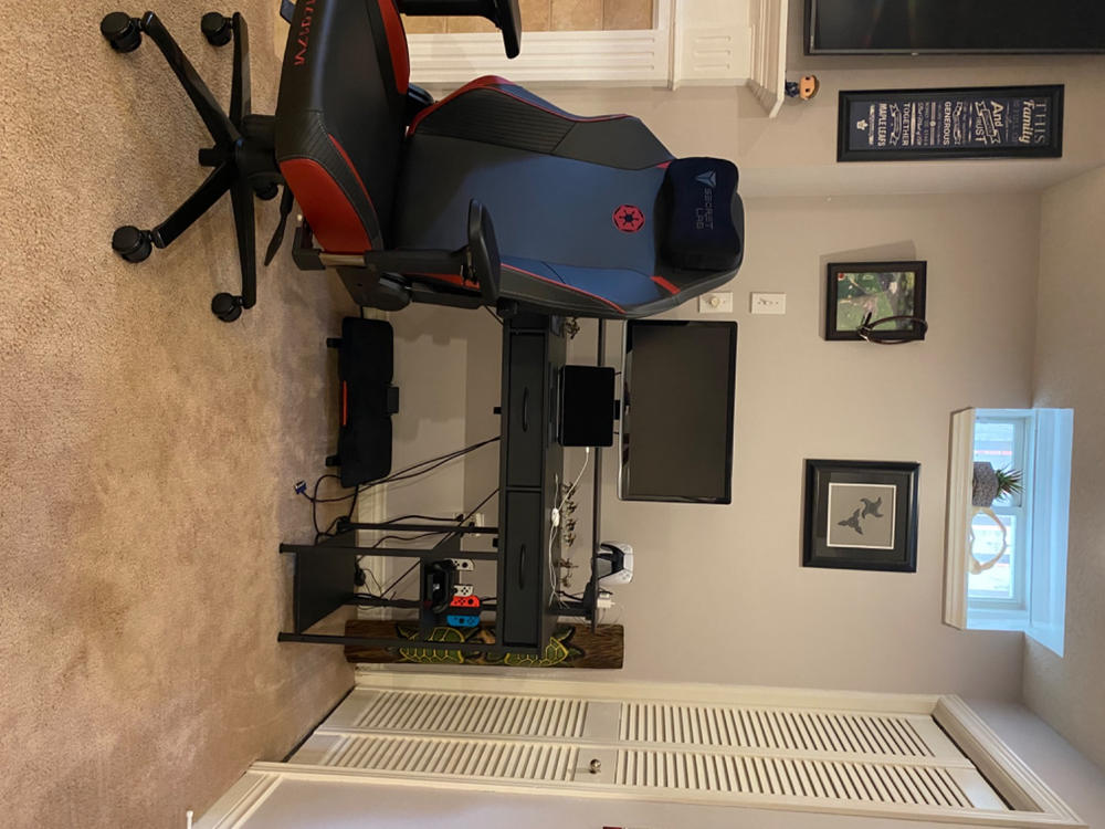 Secretlab Professional Footrest (CloudSwap™ Technology) - Customer Photo From Eric Wedlock