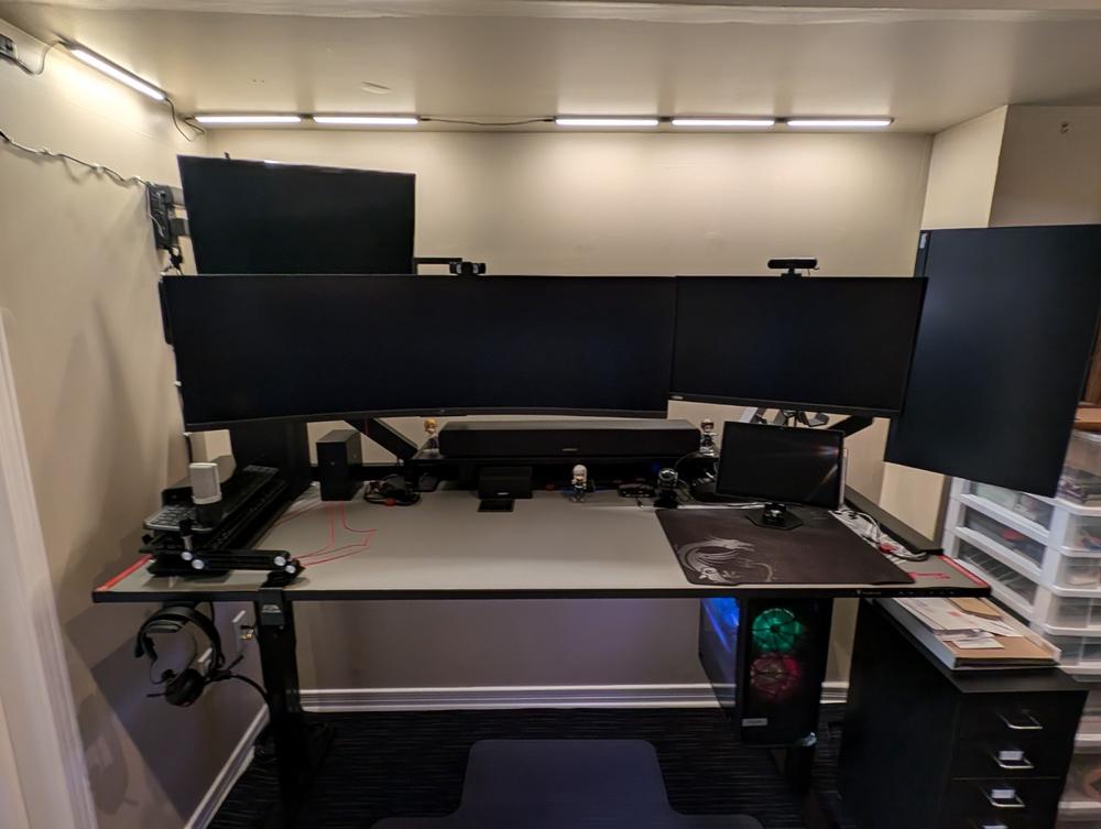 Secretlab MAGNUS Monitor Arm (Heavy Duty Edition) - Customer Photo From Joseph Mendoza