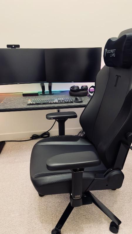 Secretlab TITAN Evo - Regular - NEO Hybrid Leatherette (0107) - Customer Photo From Amarnauth Ewing Chow