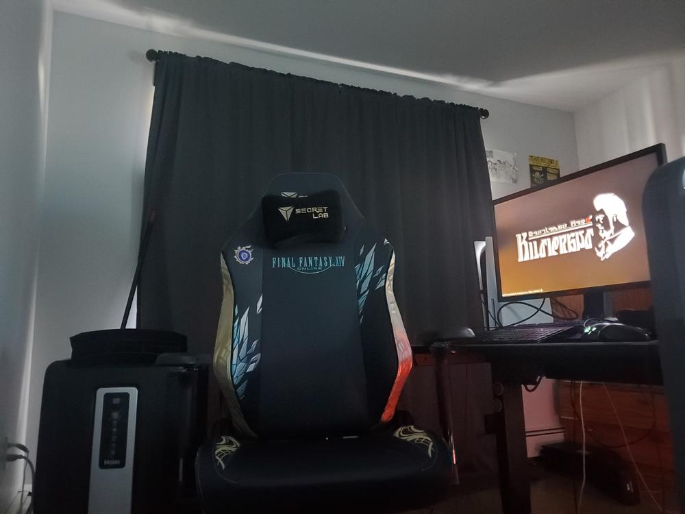 Secretlab TITAN Evo - XL - NEO Hybrid Leatherette (0108) - Customer Photo From Stephen Doucette