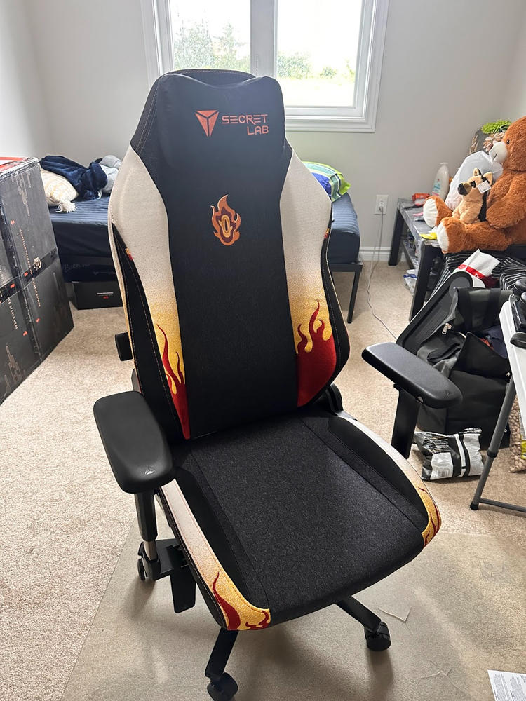 Secretlab TITAN Evo - Regular - SoftWeave™ Plus Fabric (0107) - Customer Photo From Prakrut Upadhyay