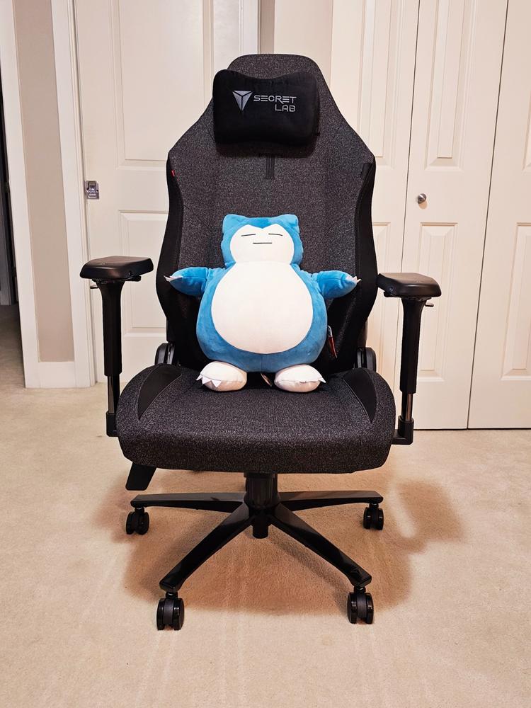 Secretlab TITAN Evo - Regular - SoftWeave® Plus Fabric (0107) - Customer Photo From Kevin Barrientos