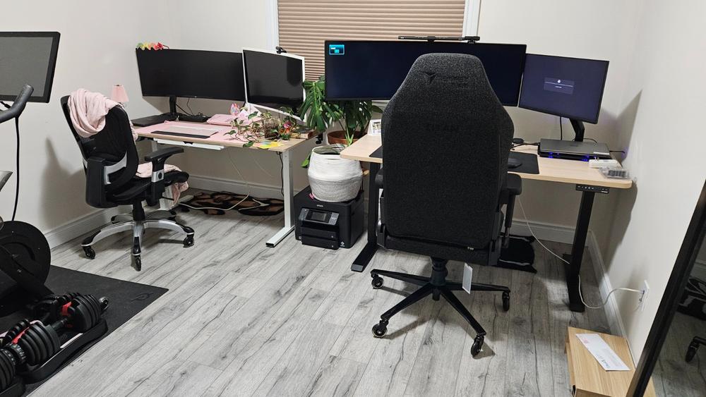 Secretlab TITAN Evo - XL - SoftWeave™ Plus Fabric (0108) - Customer Photo From Ramiah Bangari