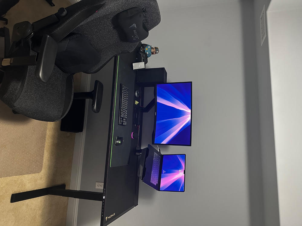Secretlab Magnus Pro XL 1.7m Metal Desk Top - Box 1 - Low Voltage - Customer Photo From James Wasylyshyn