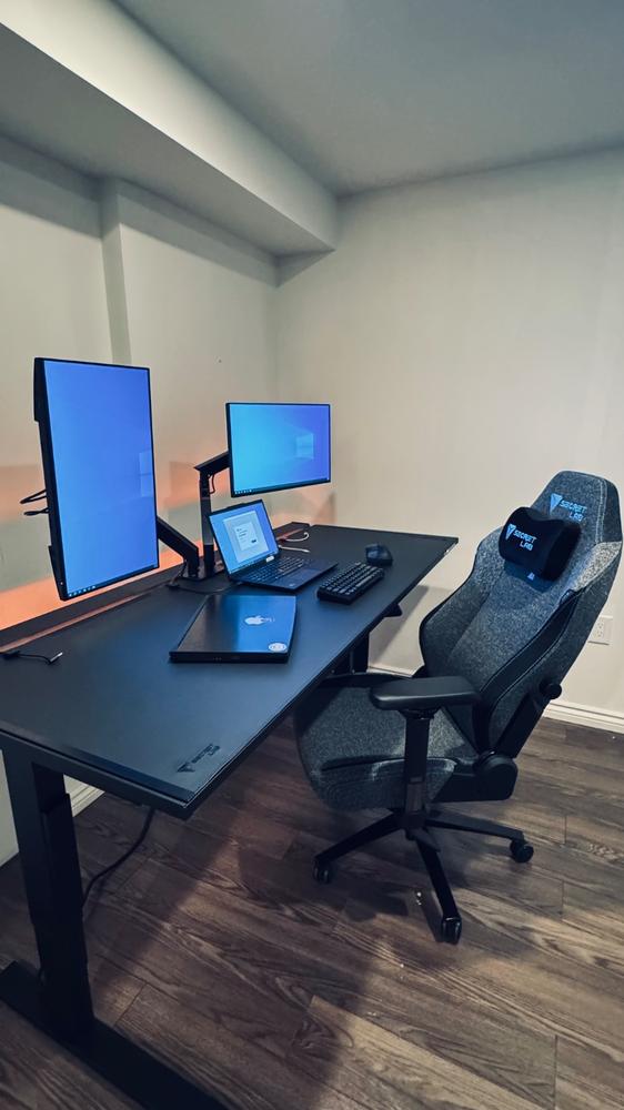 Secretlab Magnus Pro XL 1.7m Motorised Leg Columns (Type-B) - Box 2 - Customer Photo From Fritz Baraoidan