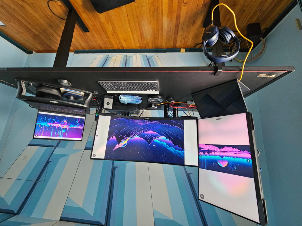 Secretlab Magnus Pro XL 1.7m Motorised Leg Columns (Type-B) - Box 2 - Customer Photo From Indra Hernandez Durruthy