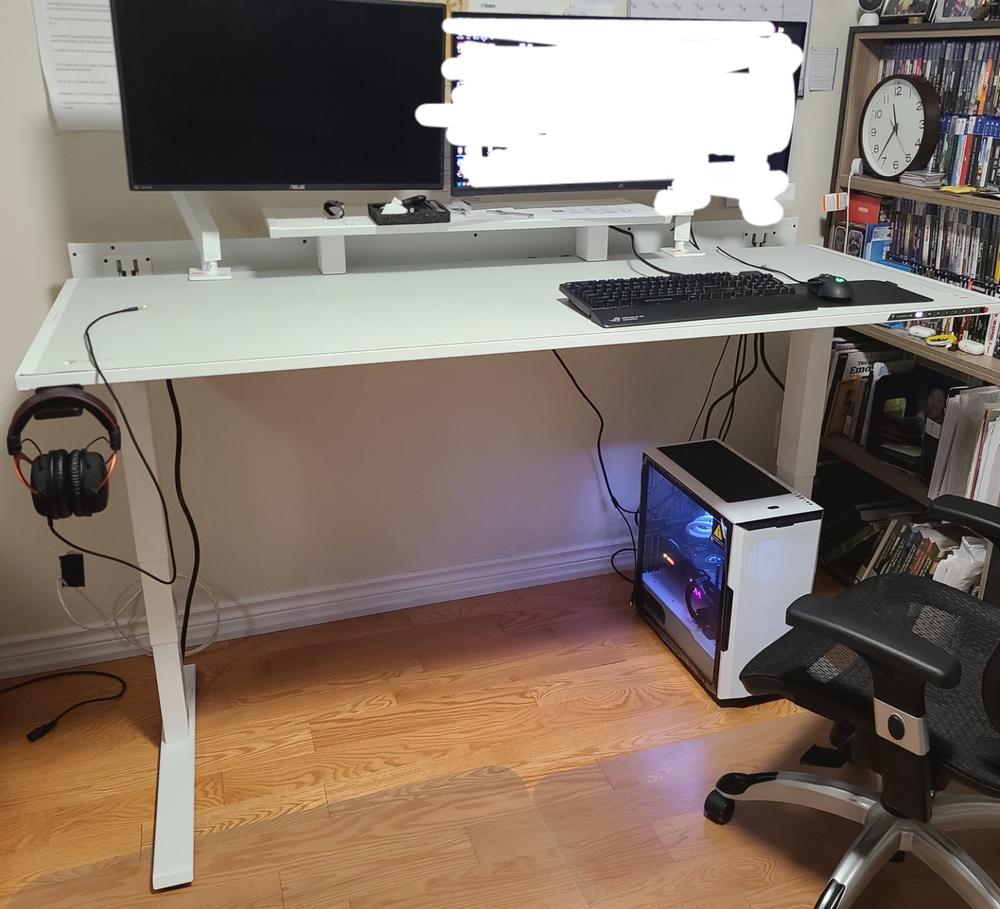 Secretlab Magnus Pro XL 1.7m Motorised Leg Columns (Type-B) - White - Box 2 - Customer Photo From Jin Zou