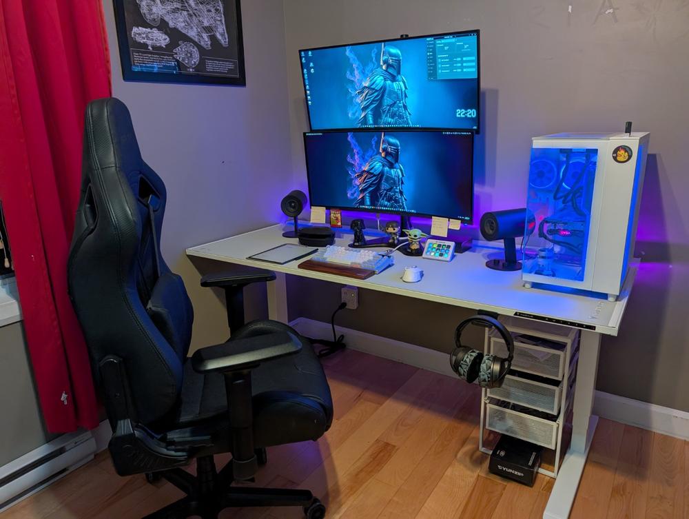 Secretlab Magnus Pro XL 1.7m Motorised Leg Columns (Type-B) - White - Box 2 - Customer Photo From Marc-Andre Lord