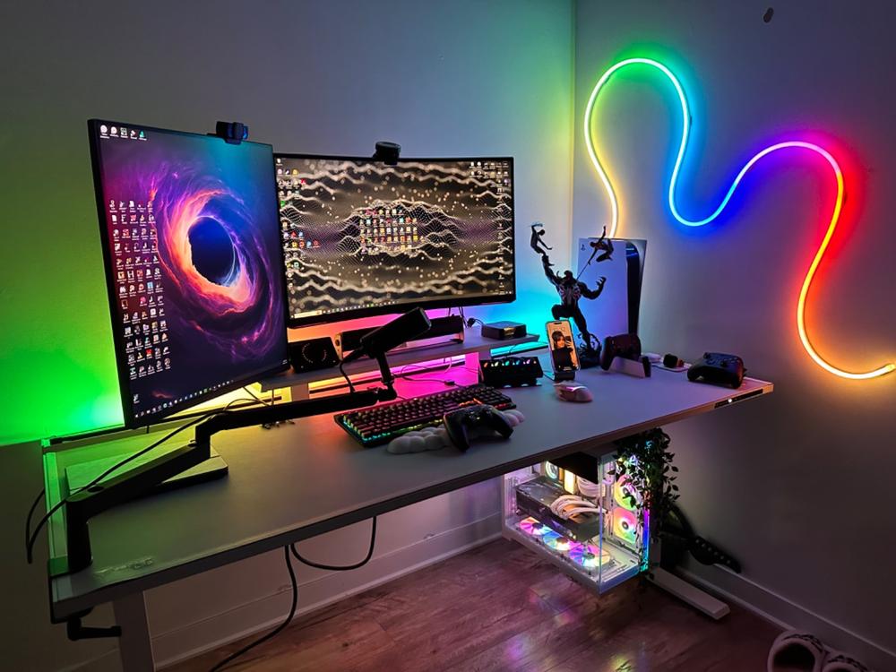 Secretlab Magnus Pro XL 1.7m Motorised Leg Columns (Type-B) - White - Box 2 - Customer Photo From Michael Shadeed