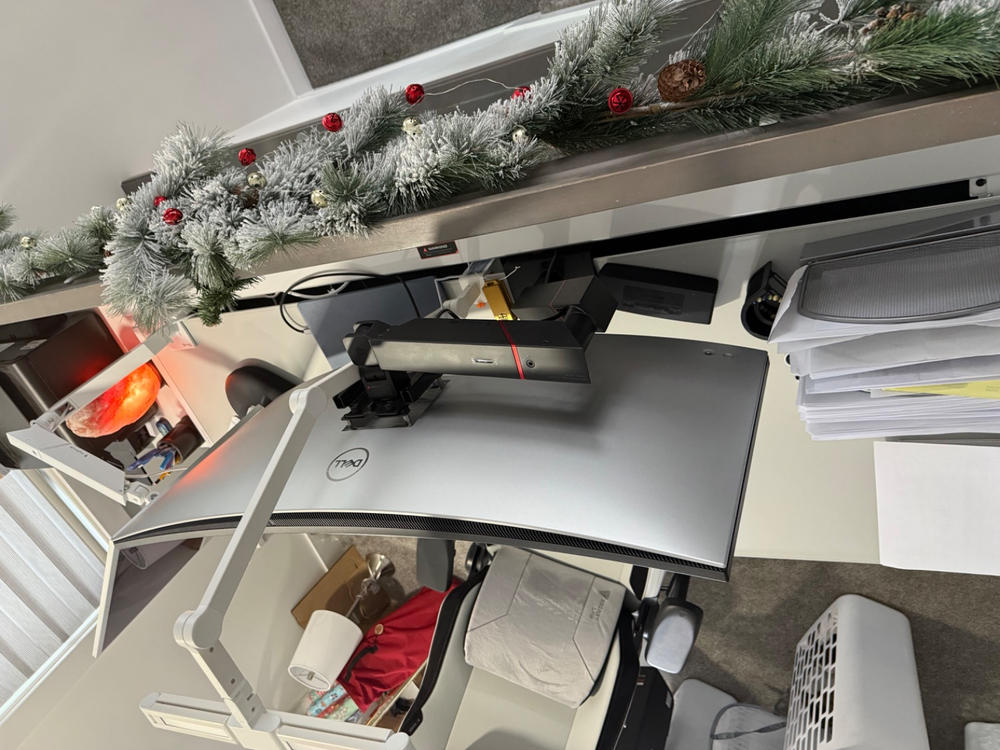 Secretlab Magnus Pro XL 1.7m Motorised Leg Columns (Type-B) - White - Box 2 - Customer Photo From Dale Bruce