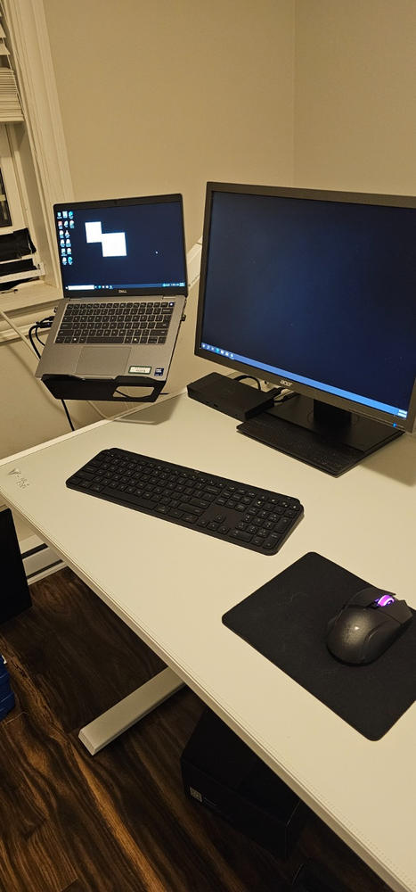 Secretlab Magnus Pro XL 1.7m Motorised Leg Columns (Type-B) - White - Box 2 - Customer Photo From Brian Gibbons