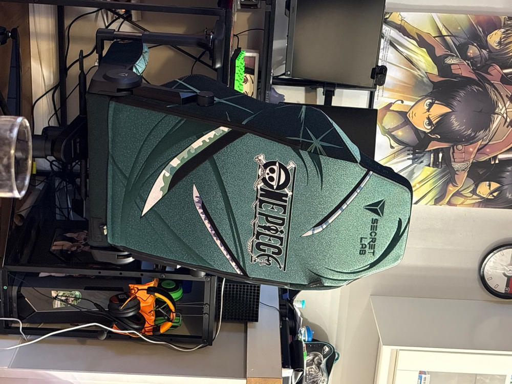 Secretlab Memory Foam Lumbar Pillow - One Piece Edition - Customer Photo From Zaine Foth-Thomas
