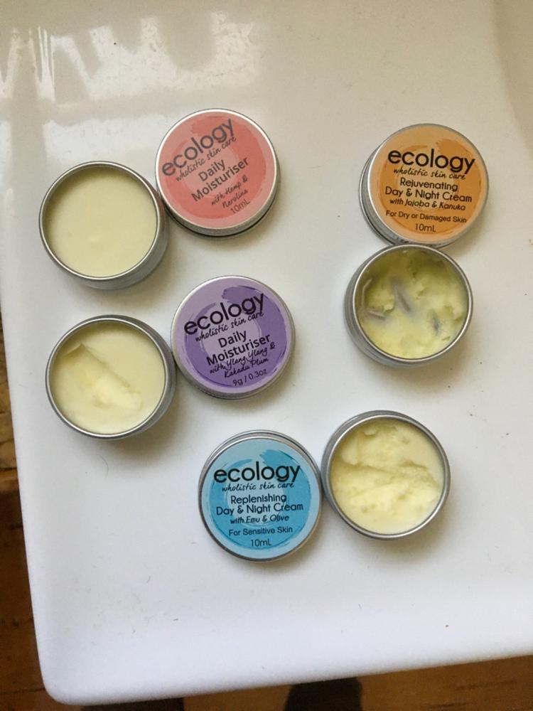 Dry Skin Trial Pack - 9g (10mL) Minis - Customer Photo From Carolyn Ball