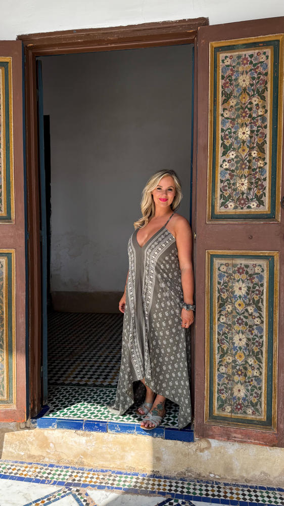 Summer Maxi Dress with Open Back & Pockets in Olive Green Print Summer Maxi Dress with Open Back & Pockets in Olive Green Print