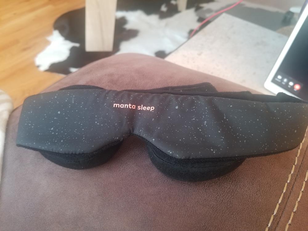 Manta COOL Sleep Mask - Customer Photo From Sophia