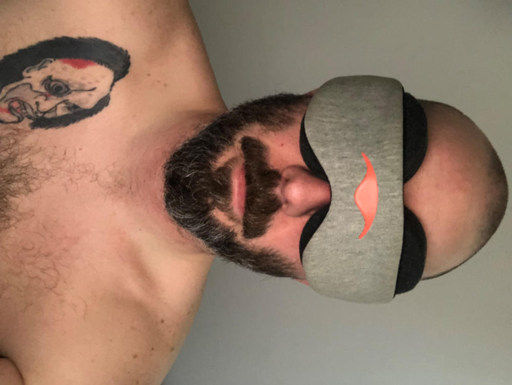 Manta Sleep Mask - Customer Photo From Vincent Bryant