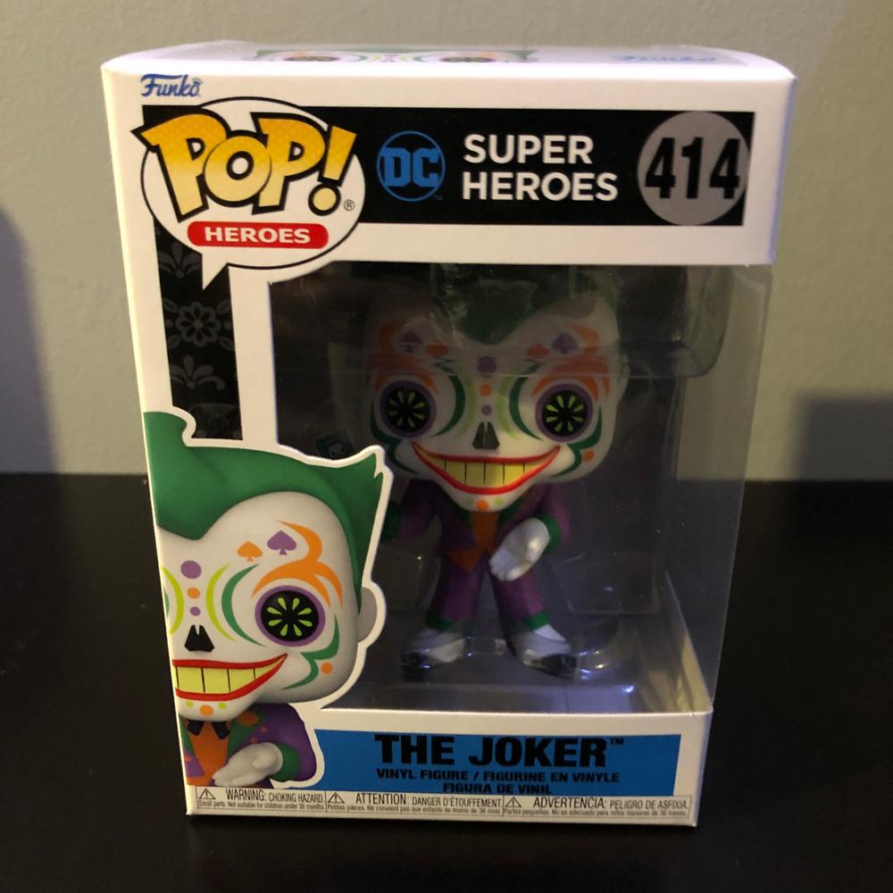 Figura Funko Pop! DC Súper Héroes Joker Modelo 414