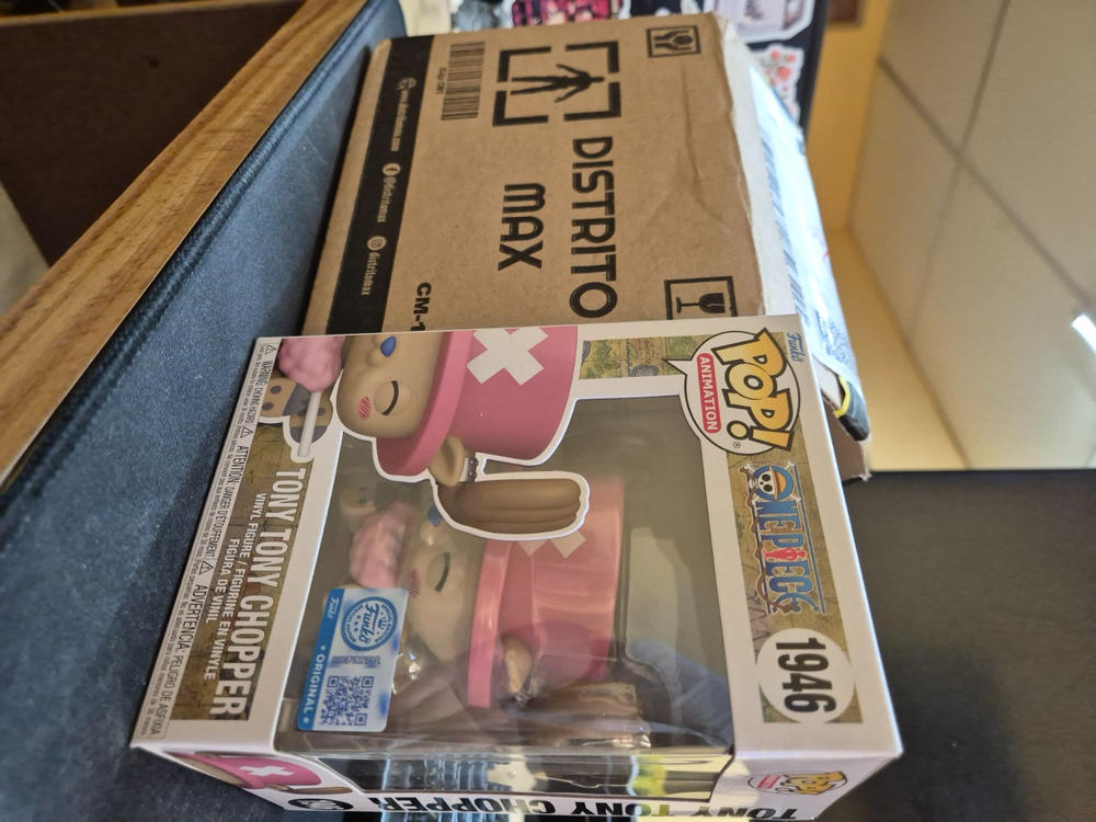 Funko Pop Animation: One Piece - Chopper Con Algodon de Azucar Exclusivo - Customer Photo From Rowan Hernandez