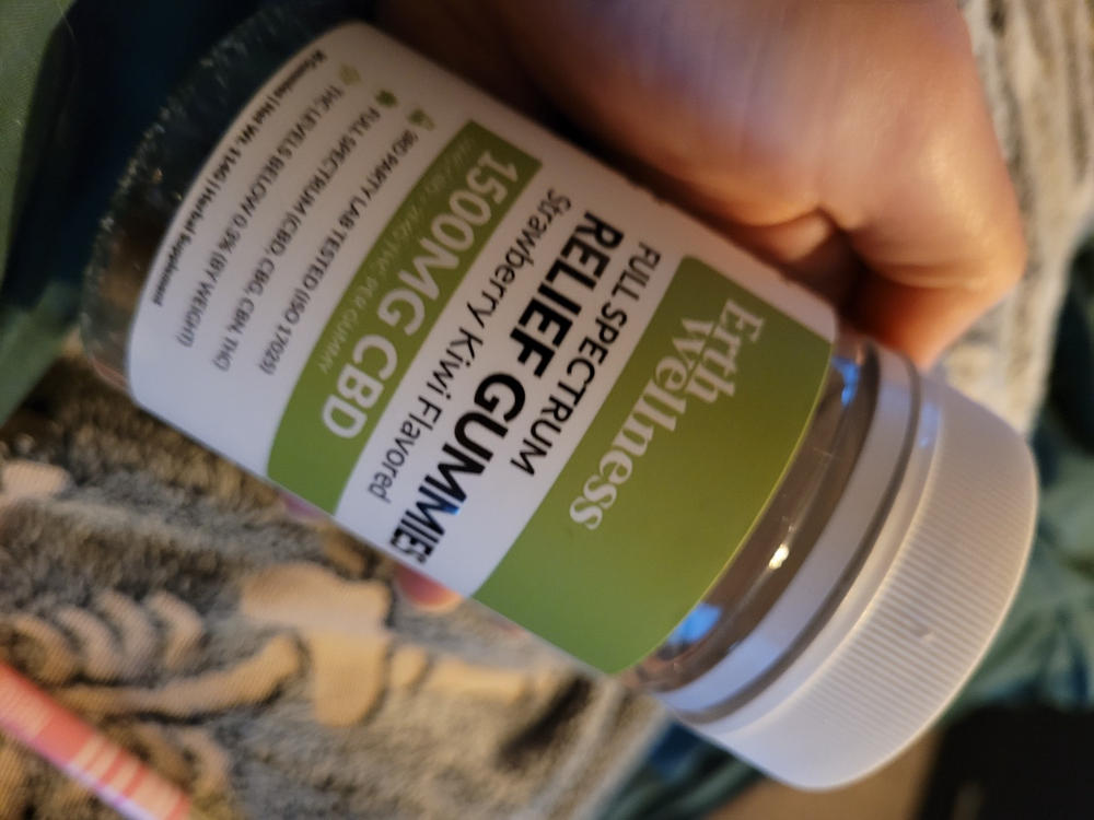 Full Spectrum RELIEF Gummies - Vegan - Strawberry Kiwi - 1500mg CBD + 75mg THC - Customer Photo From Anita Garbo