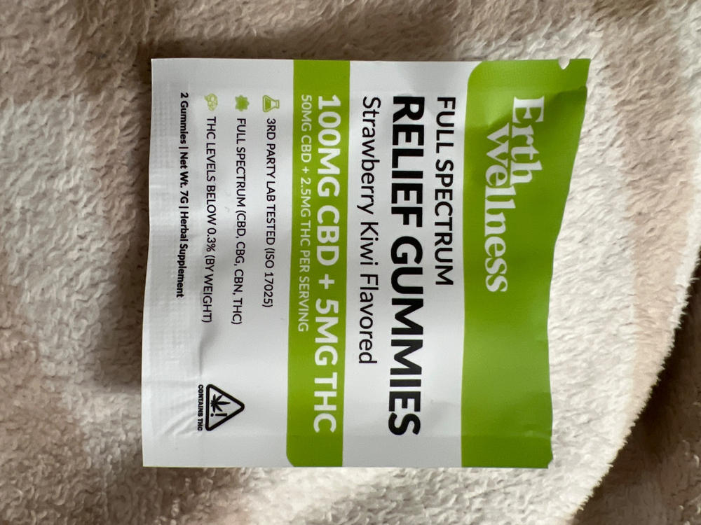 Full Spectrum RELIEF Gummies - Vegan - Strawberry Kiwi - 50mg (Sample Size) - Customer Photo From Michelle Brown