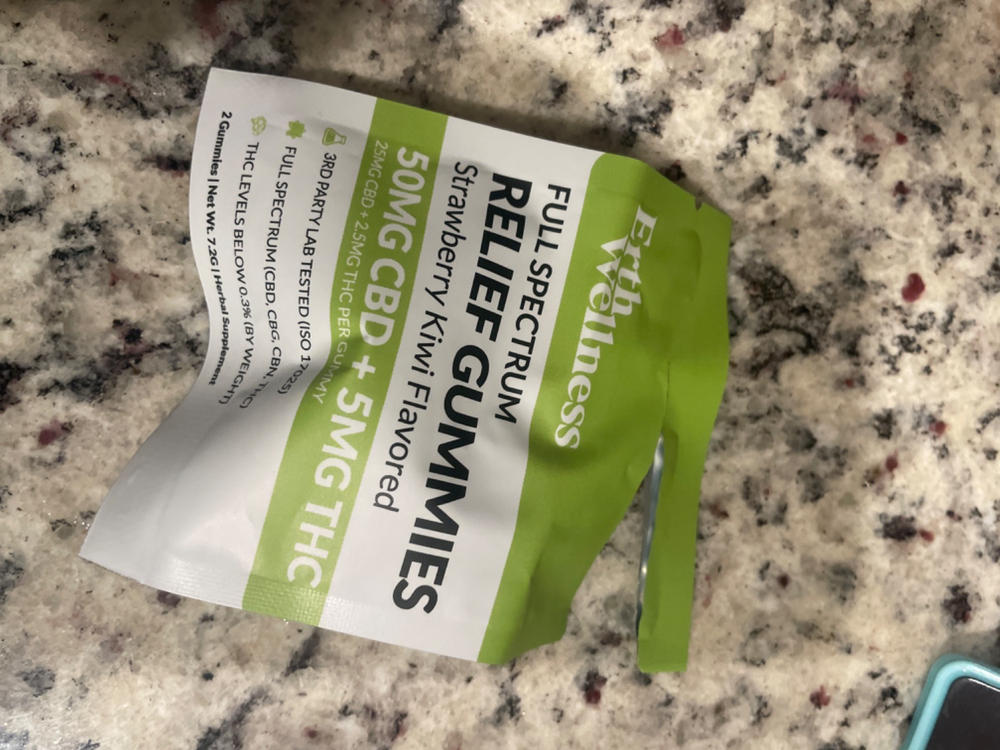 Full Spectrum RELIEF Gummies - Vegan - Strawberry Kiwi - 50mg (Sample Size) - Customer Photo From Minerva Holmes