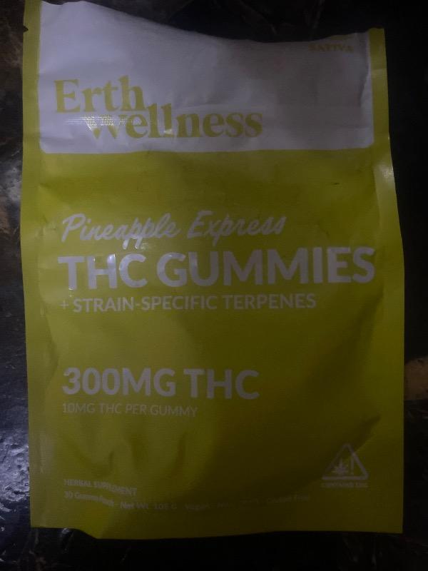 Δ9 THC Gummies - Pineapple Express - Strain Specific (Sativa) - 300mg - Customer Photo From Anonymous