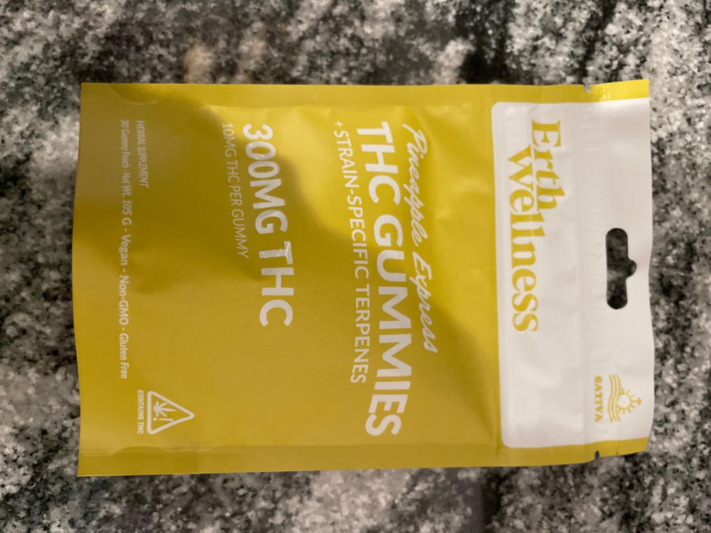 Δ9 THC Gummies - Pineapple Express - Strain Specific (Sativa) - 300mg - Customer Photo From Anonymous