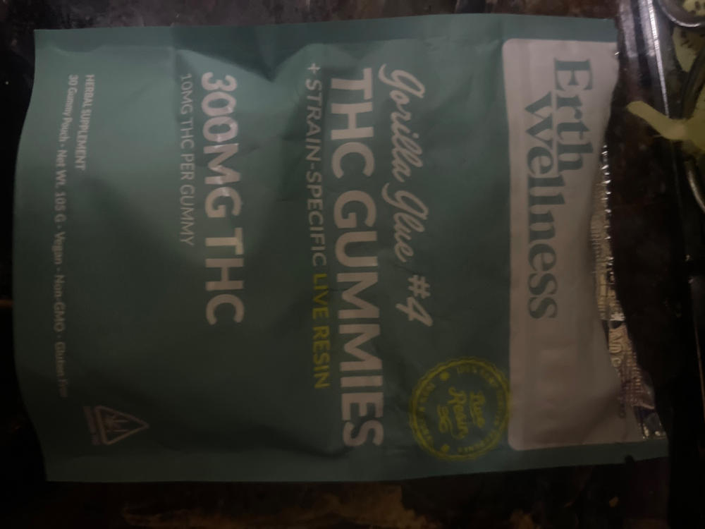 Δ9 THC Gummies - Gorilla Glue #4 - Live Resin (Hybrid) - 300mg - Customer Photo From Anonymous
