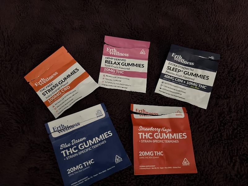 SLEEP+ Gummies - CBN + THC + Live Resin - 50mg (Sample Size) - Customer Photo From Anonymous