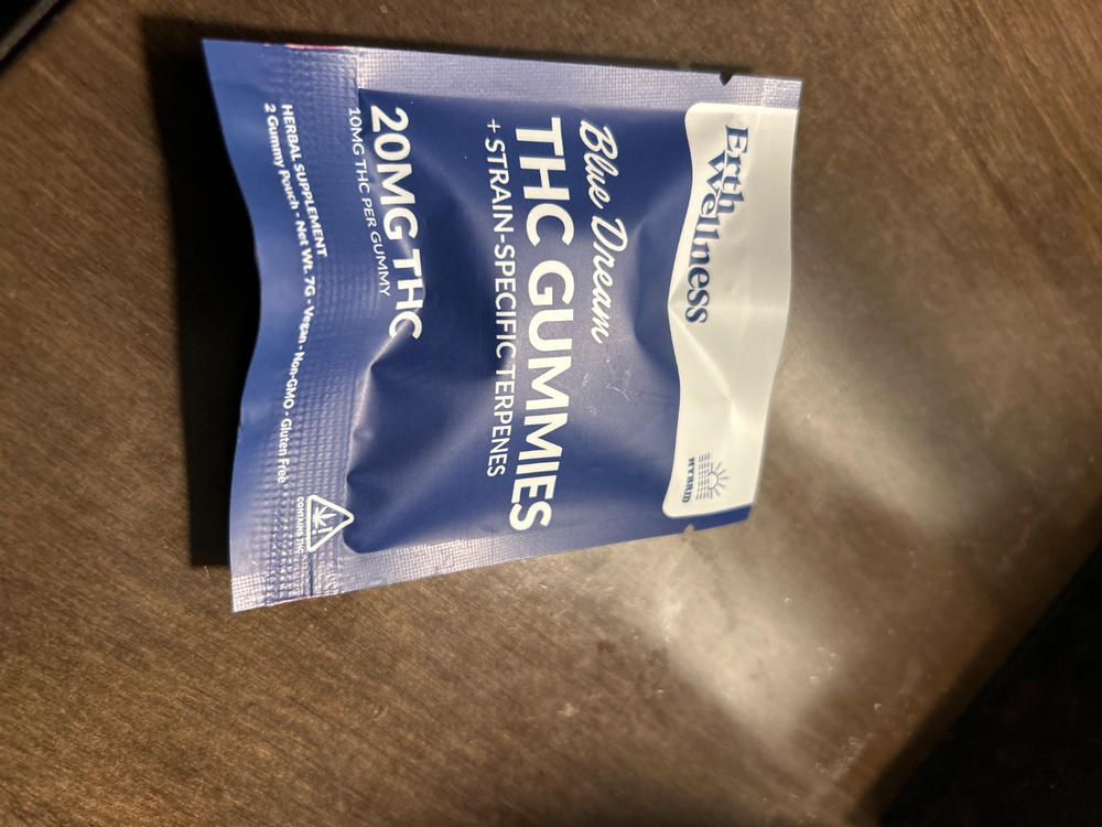 Δ9 THC Gummies - Blue Dream - Strain Specific (Hybrid) - 20mg (SAMPLE SIZE) - Customer Photo From Anonymous