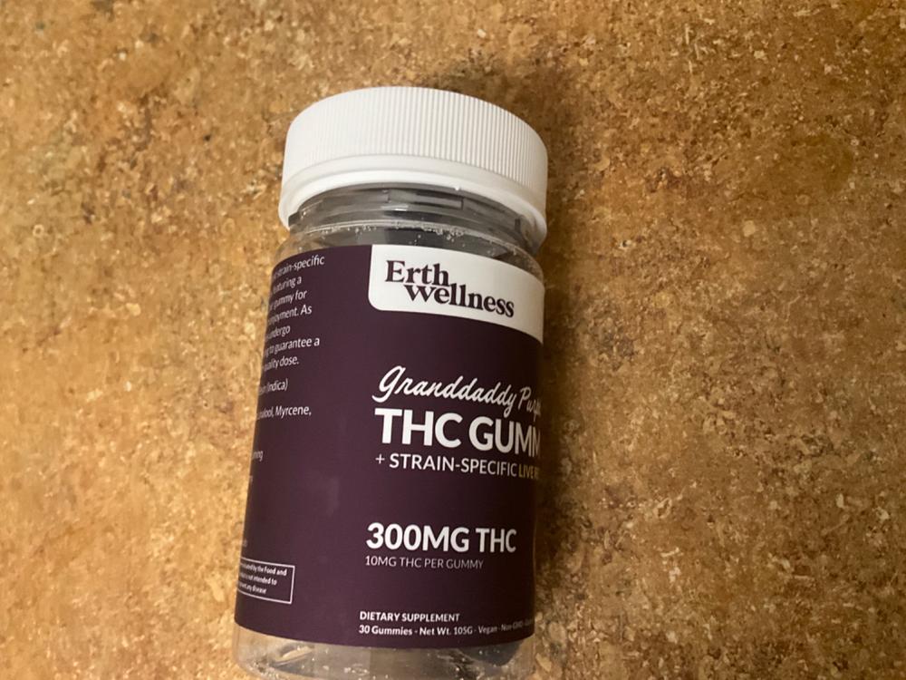 Δ9 THC Gummies - Granddaddy Purple - Live Resin (Indica) - 20mg (Sample Sizes) - Customer Photo From Alicia Valley