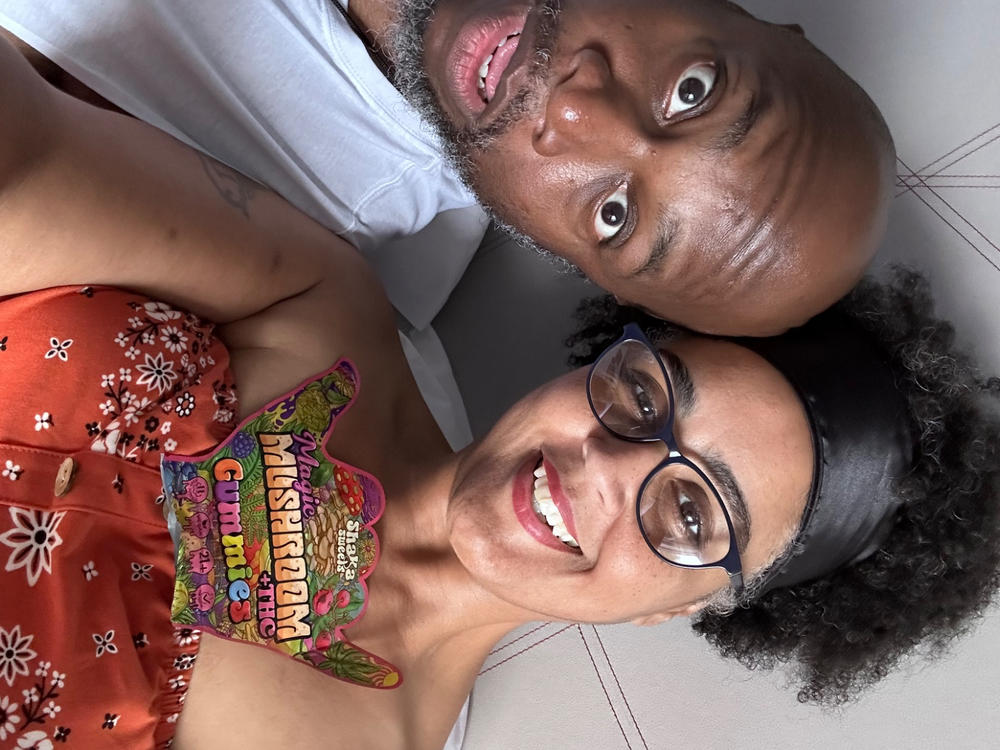 Magic Mushroom + Δ9 THC - Bomb Pop Flavor - Customer Photo From Phillip Seals