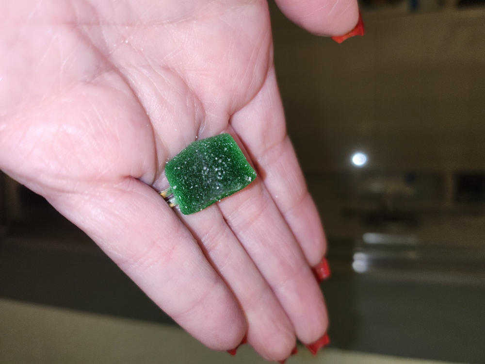 Δ9 THC Gummies - Northern Lights - Live Resin (Indica) - 300mg - Customer Photo From Anonymous