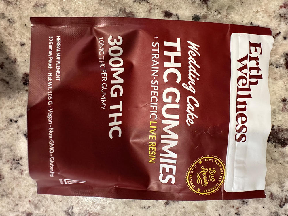 Δ9 THC Gummies - Wedding Cake - Live Resin (Hybrid) - 300mg - Customer Photo From Anonymous