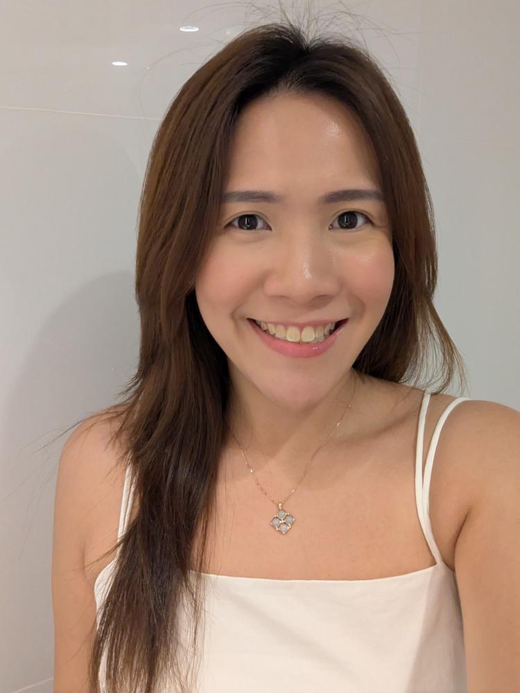 Luxe Jade Clover Pendant in 9K Rose Gold - Diamond - Customer Photo From Fiona Guo