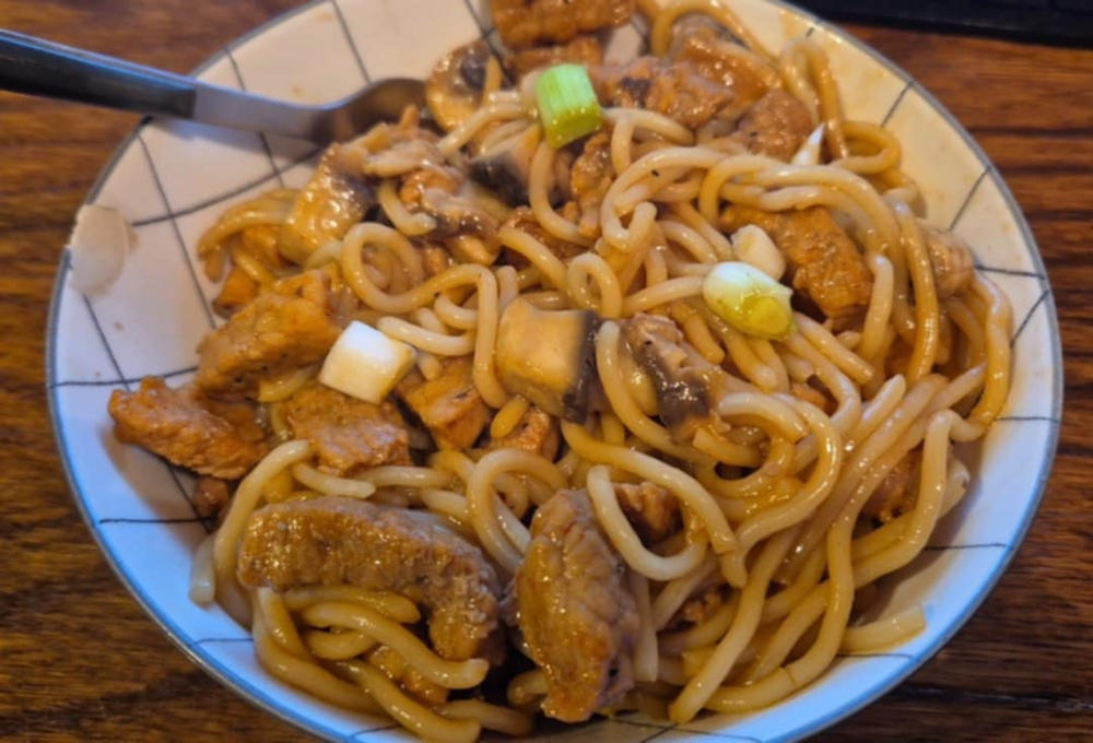4x Amoy Straight to Wok Medium Noodles (2 Packs of 2x150g) - Customer Photo From Gordon S.
