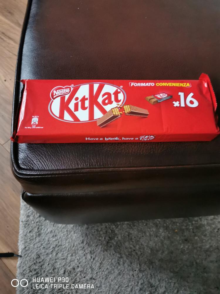 32x KitKat 2 Finger Chocolate Bars (2 Packs of 16 Bars) - Customer Photo From Tom M.