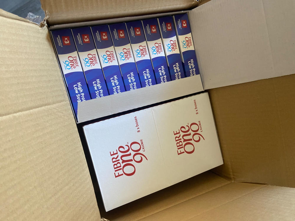 12x Fibre One Protein Cookies & Cream Bars (4 Packs of 3x24g) - Customer Photo From Lorraine. F.