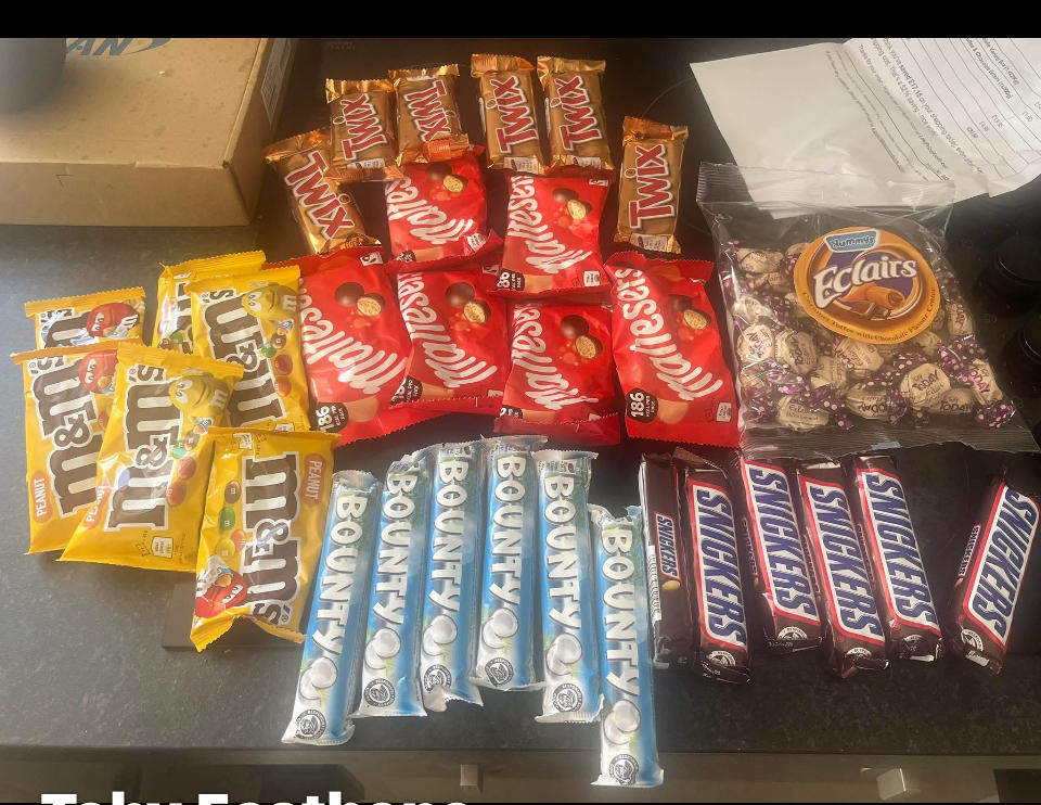30x Bar Chocolate Variety Box (1.422Kg) - Customer Photo From Toby Easthope