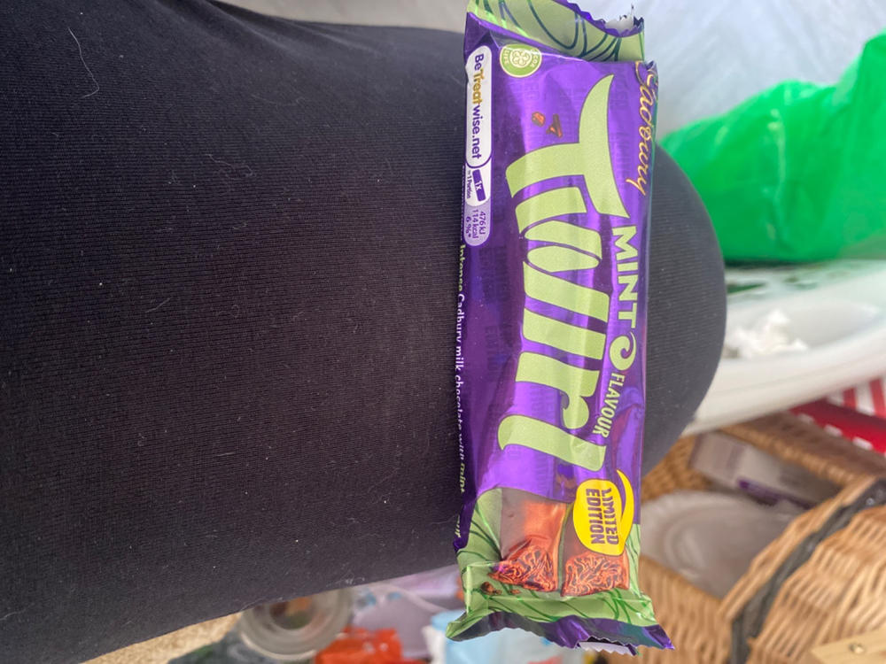 12x Cadbury Mint Twirl Limited Edition Chocolate Bars (12x43g) - Customer Photo From Tina R.