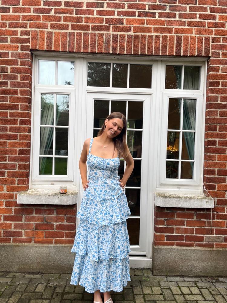 emily maxi dress blue reviews Floral Ruffle Blue/White | Wedding Guest Dress Size:2XL tall Model is a standard f25 Fouad Sarkis F02313 Royal