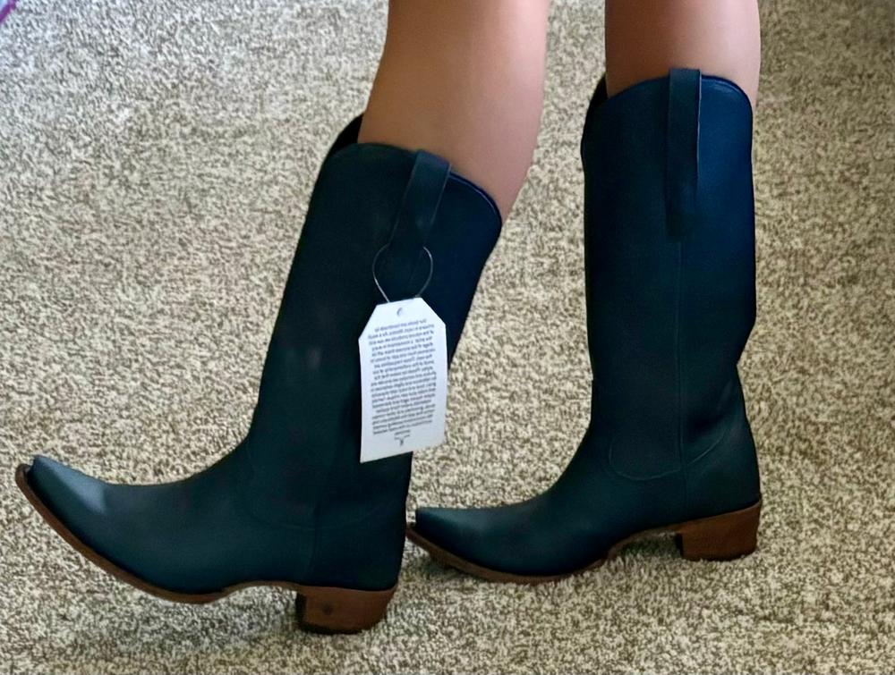 Emma Jane - Washed Denim - Customer Photo From Xena Carheel