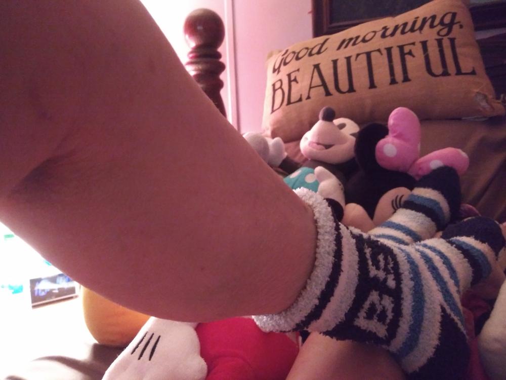 BE KIND. Fuzzy Socks - Customer Photo From Cupp
