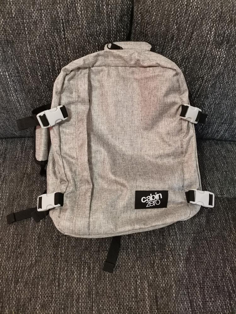 Classic Backpack 28L Ice Grey - Customer Photo From Martin R.