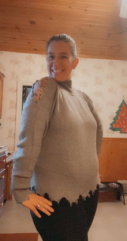 CBRAND Stay Original Cold Shoulder Sweater - Heather Grey - Customer Photo From Stephanie Hahn