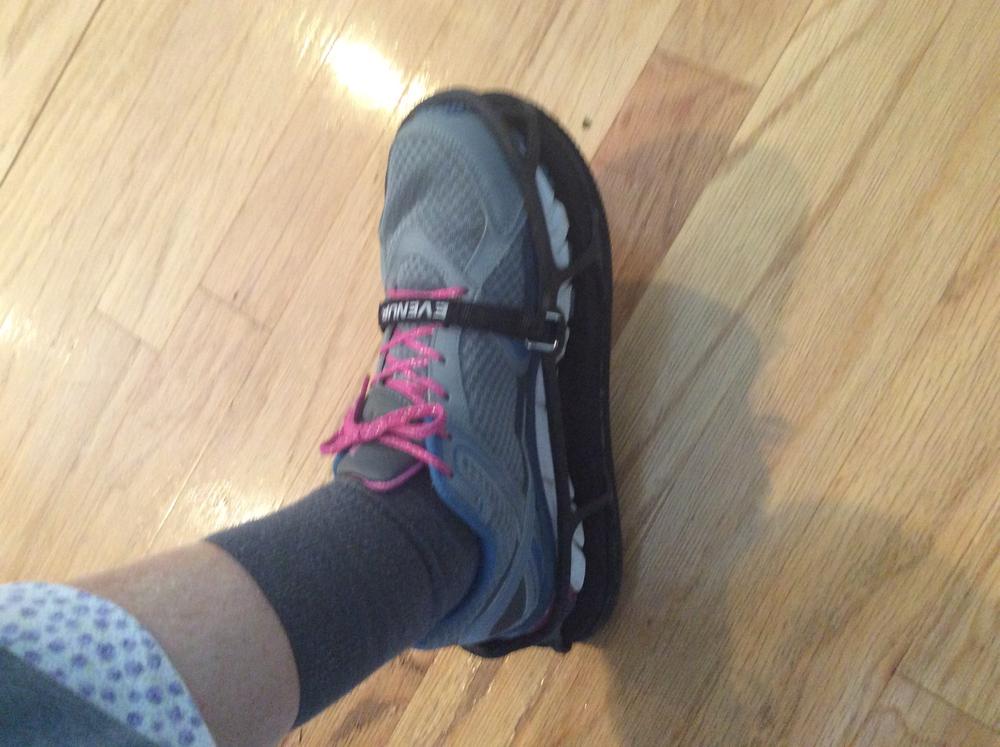 EVENUP Shoe Balancer - Customer Photo From Elaine P.