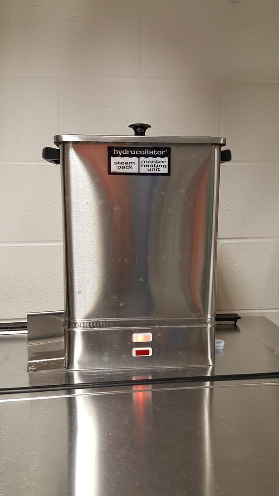 Chattanooga E-1 Hydrocollator Unit - Customer Photo From Laura J.