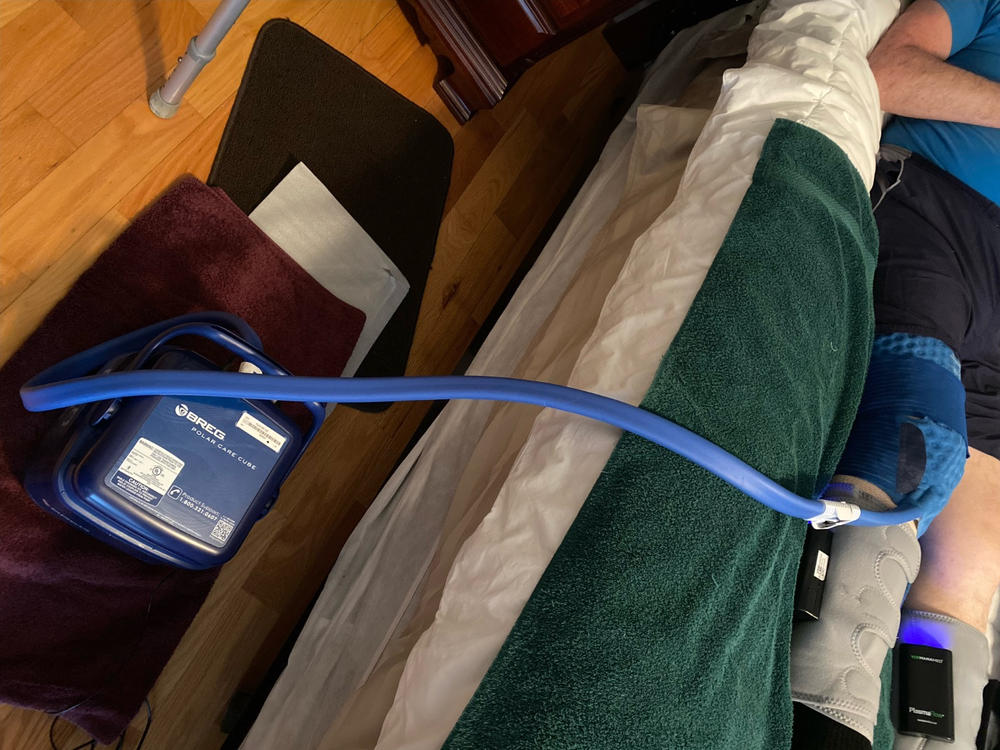Breg Polar Care Cube Knee Pad - Customer Photo From William James